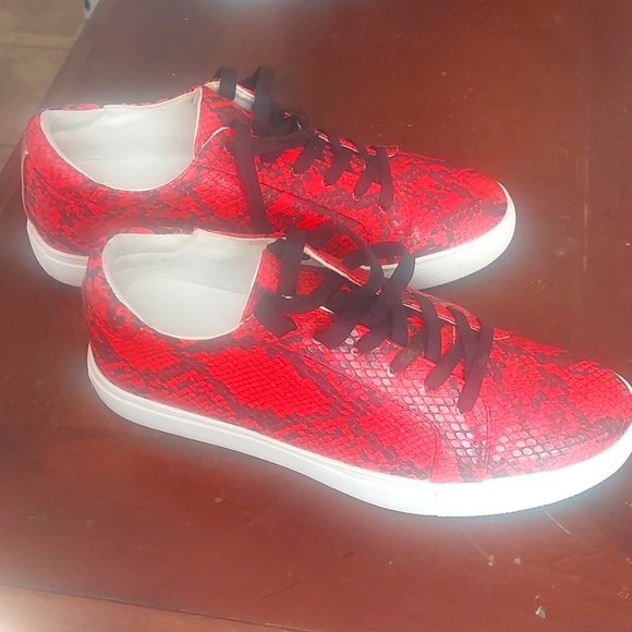 Kenneth Cole New York Shoes - Kenneth Cole Kam sneakers size 7.5.